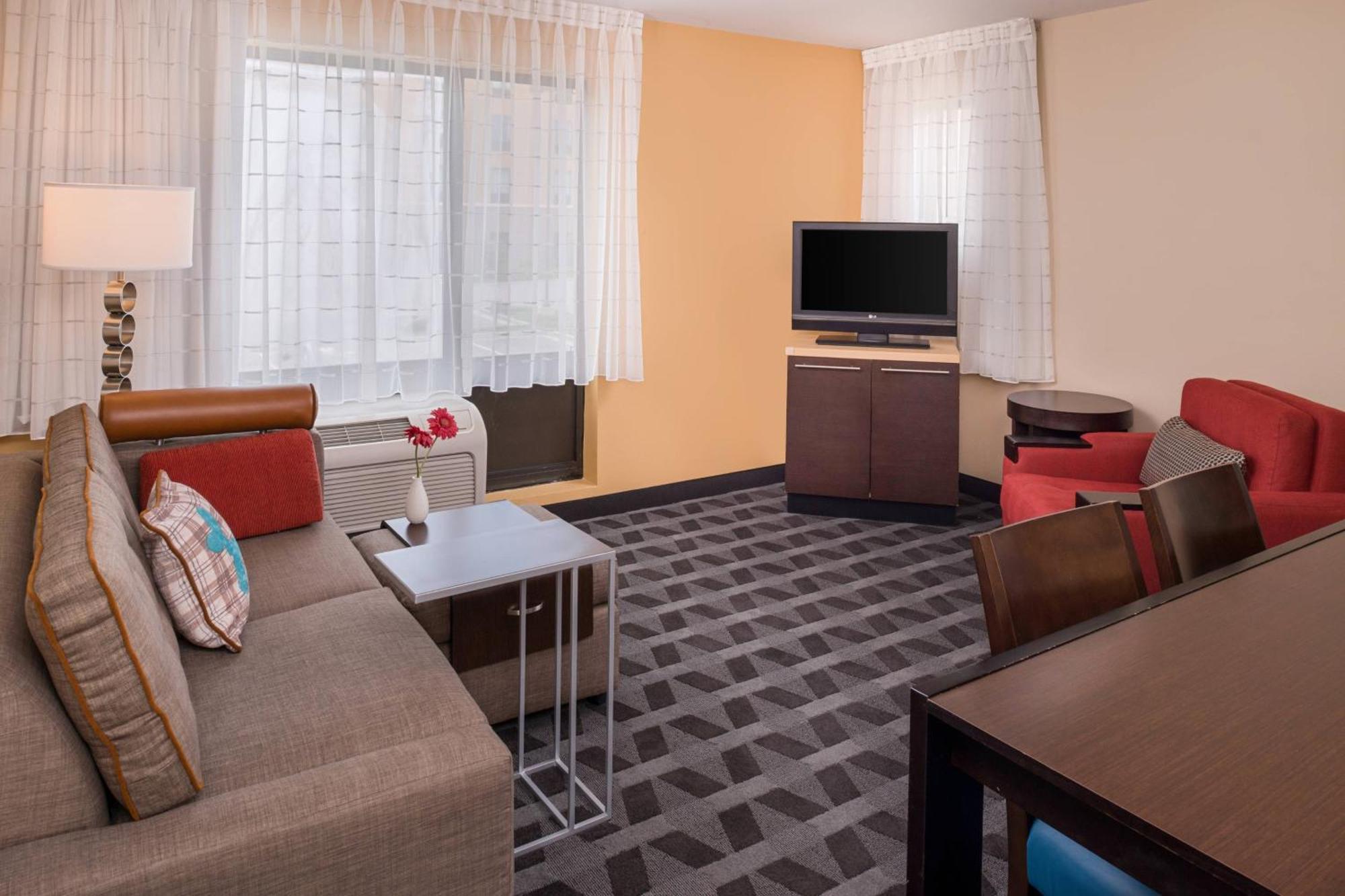 Towneplace Suites הנטינגטון מראה חיצוני תמונה