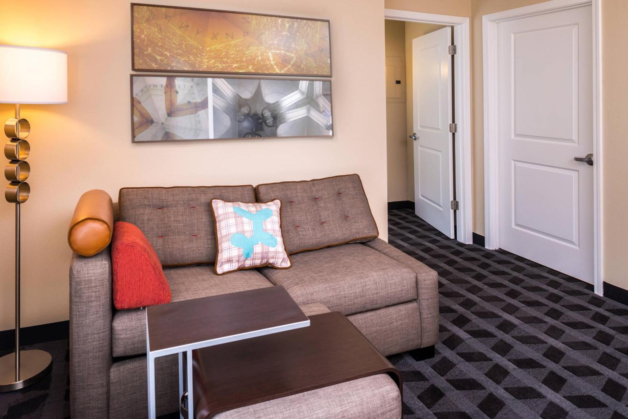 Towneplace Suites הנטינגטון מראה חיצוני תמונה