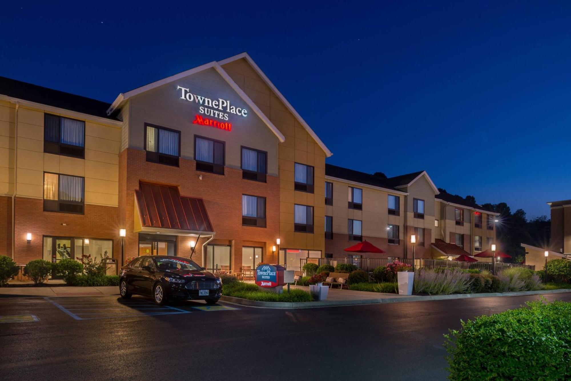 Towneplace Suites הנטינגטון מראה חיצוני תמונה