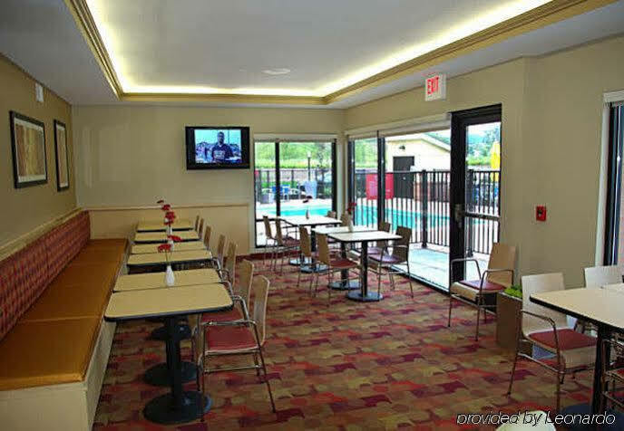 Towneplace Suites הנטינגטון מראה חיצוני תמונה